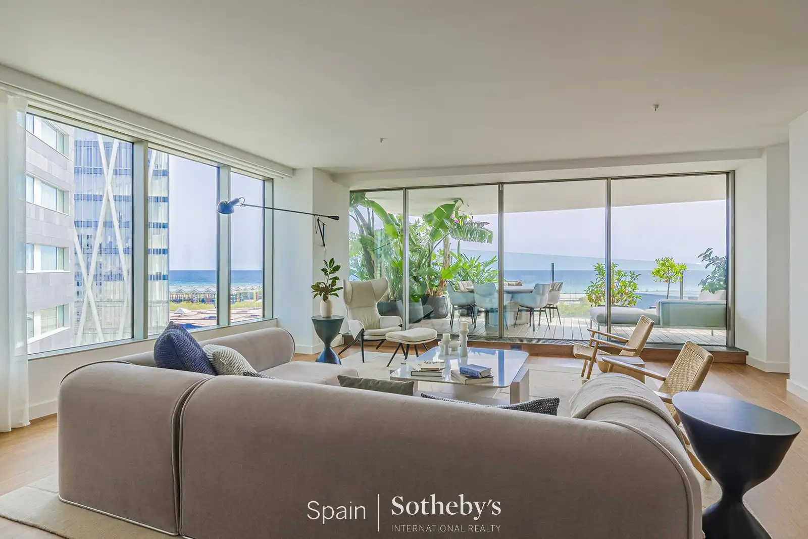 Sala d'estar de Apartament en venda en Barcelona amb Aire condicionat, Calefacció i Terrassa