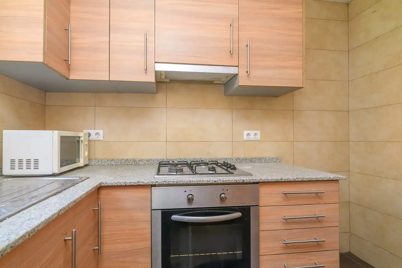 Cuina de Pis en venda en Barcelona amb Parquet, Terrassa i Traster