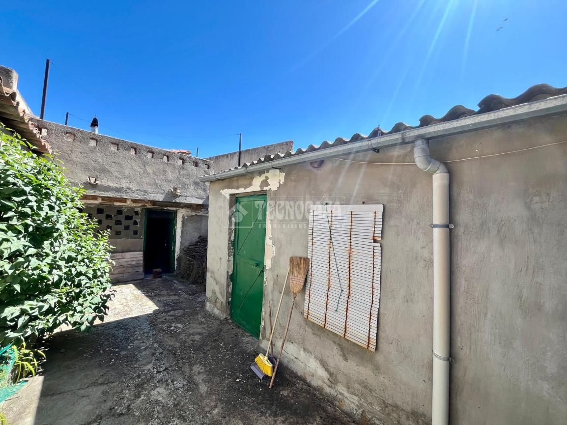 Exterior view of House or chalet for sale in Castellar de Santiago  with Terrace and Storage room