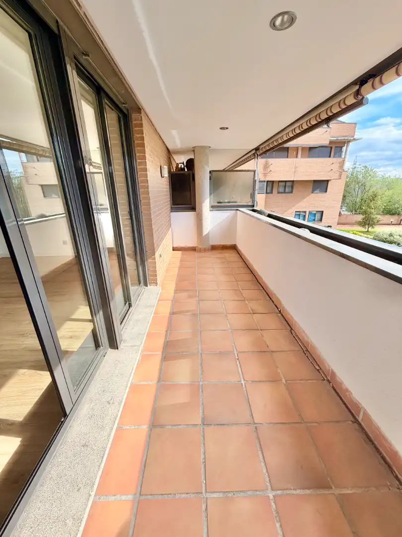 Terrassa de Pis de lloguer en Pozuelo de Alarcón amb Aire condicionat, Calefacció i Forn
