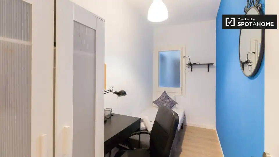 Habitación de Piso de alquiler en Barcelona con Aire acondicionado, Calefacción y Amueblado