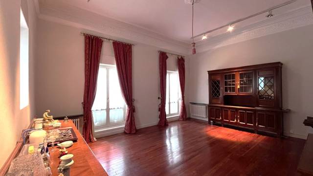 Piso en Venta en Mendizorrotza - Armentia