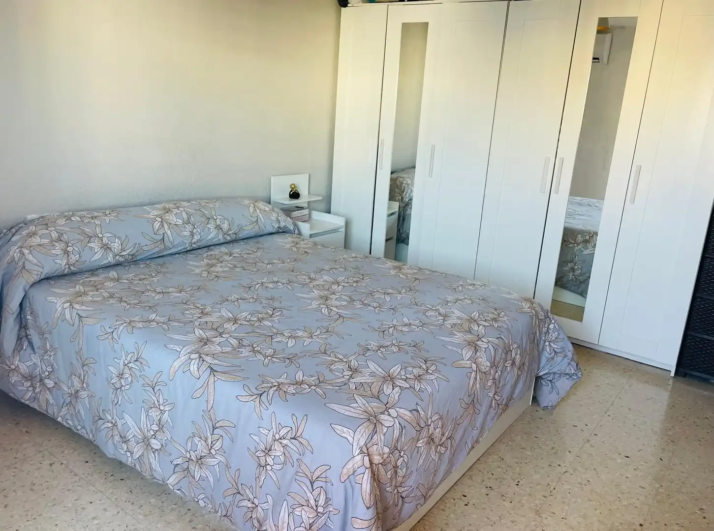 Habitación de Apartamento en venta en Benidorm con Aire acondicionado, Calefacción y Amueblado