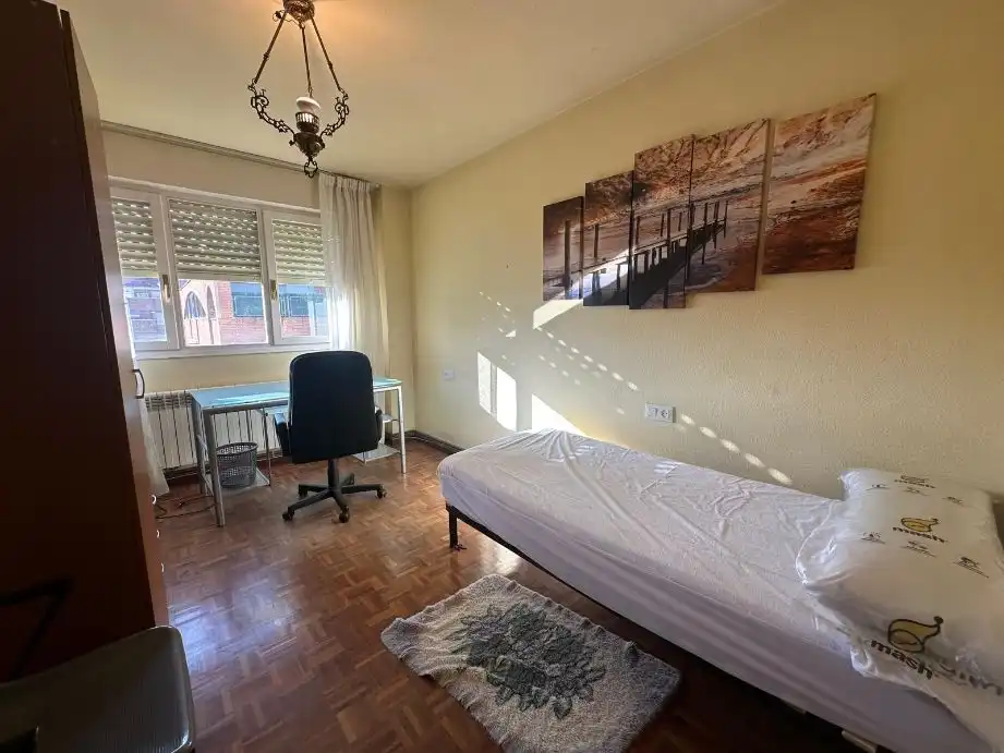 Bedroom of Flat for rent in  Pamplona / Iruña  with Heating, Parquet flooring and Terrace