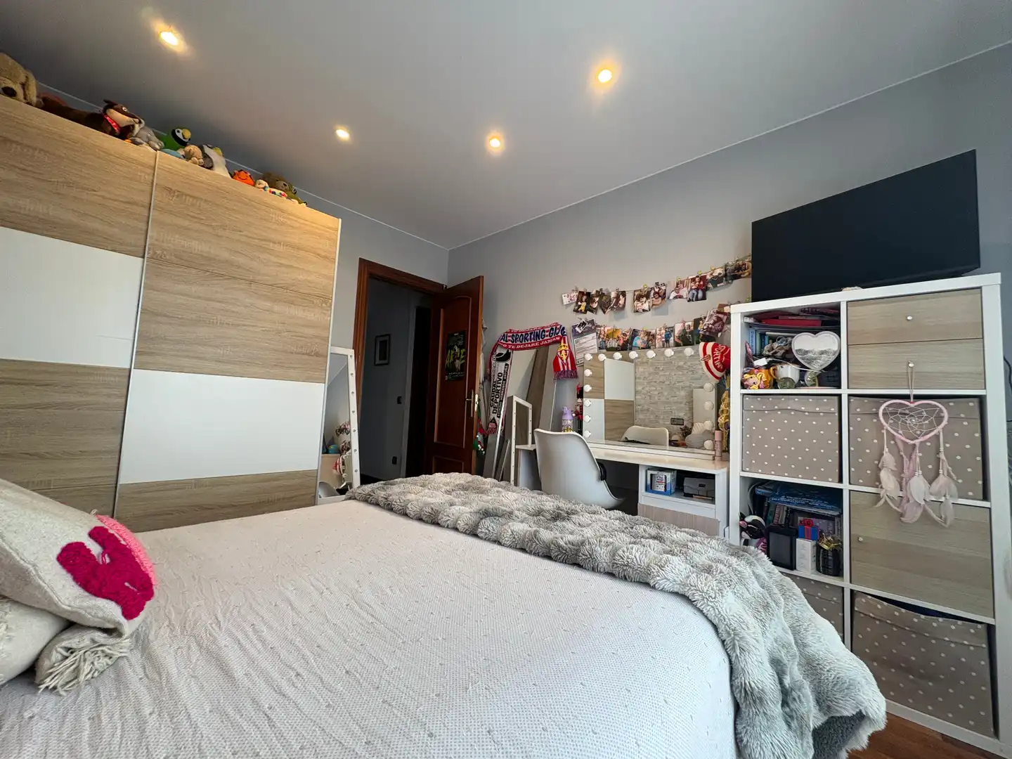Schlafzimmer von Einfamilien-Reihenhaus zum Verkauf in Carreño mit Heizung, Parkett und Terrasse