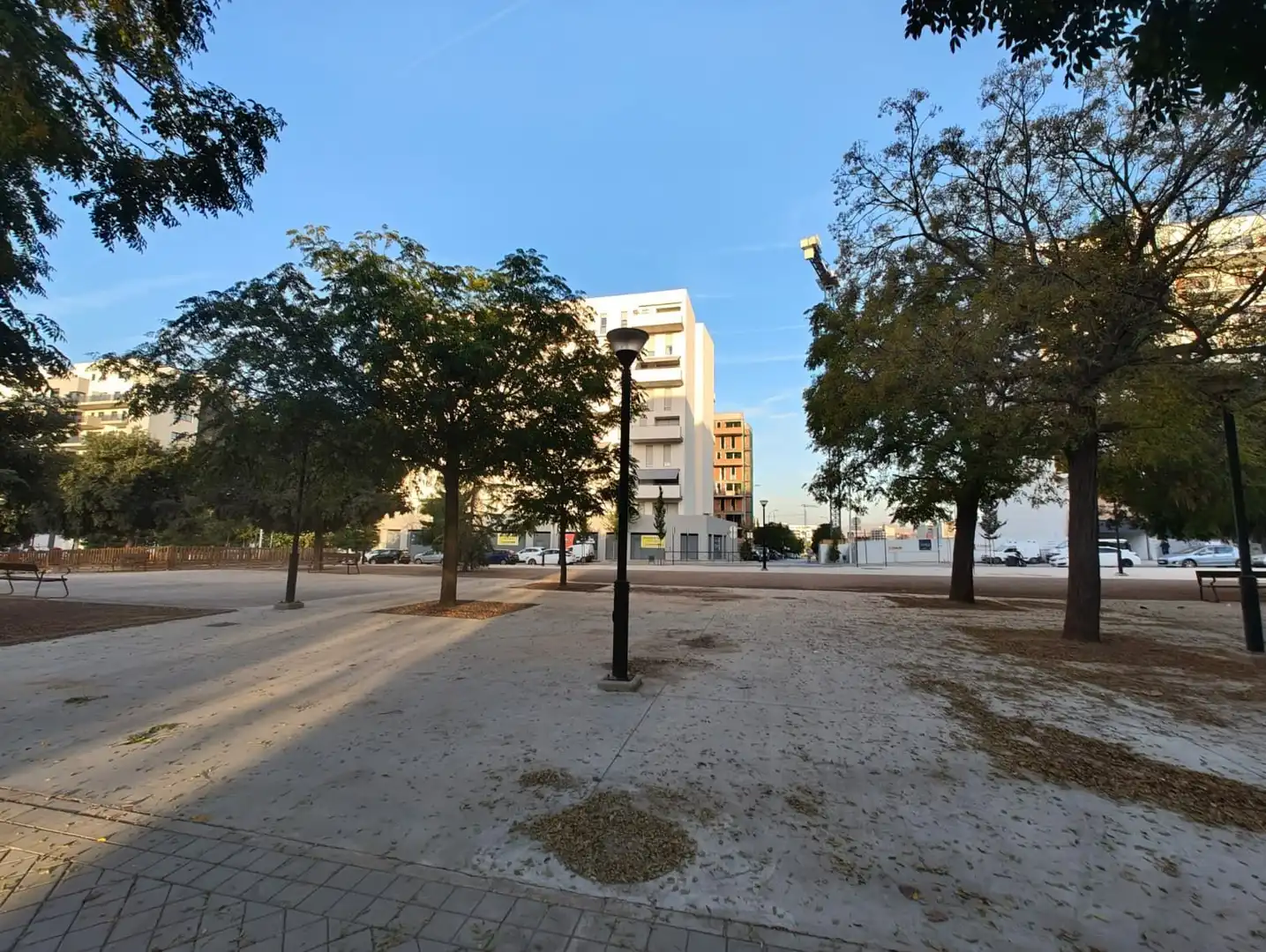 Außenansicht von Geschaftsraum zum Verkauf in  Granada Capital