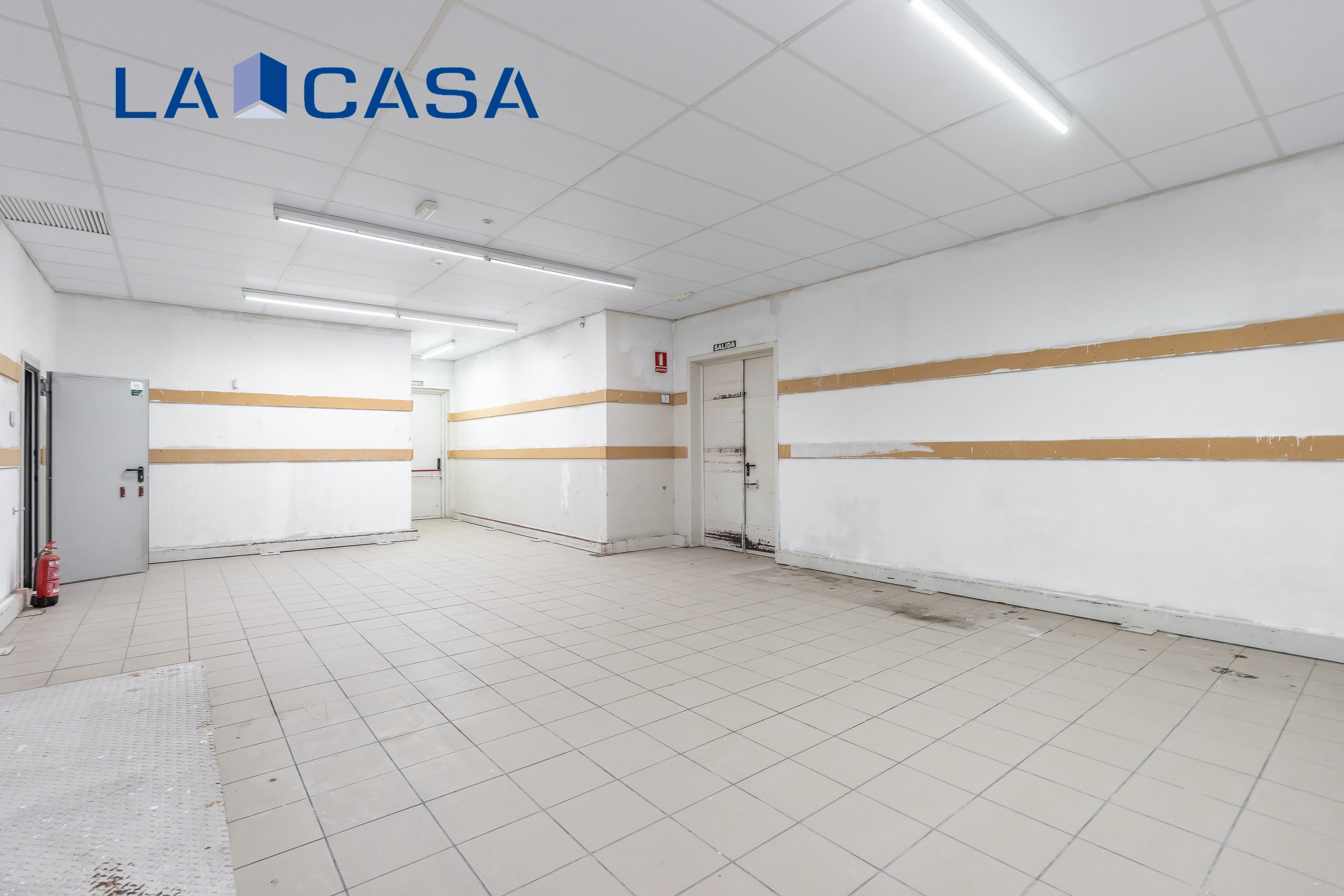 Premises for sale in  Madrid Capital