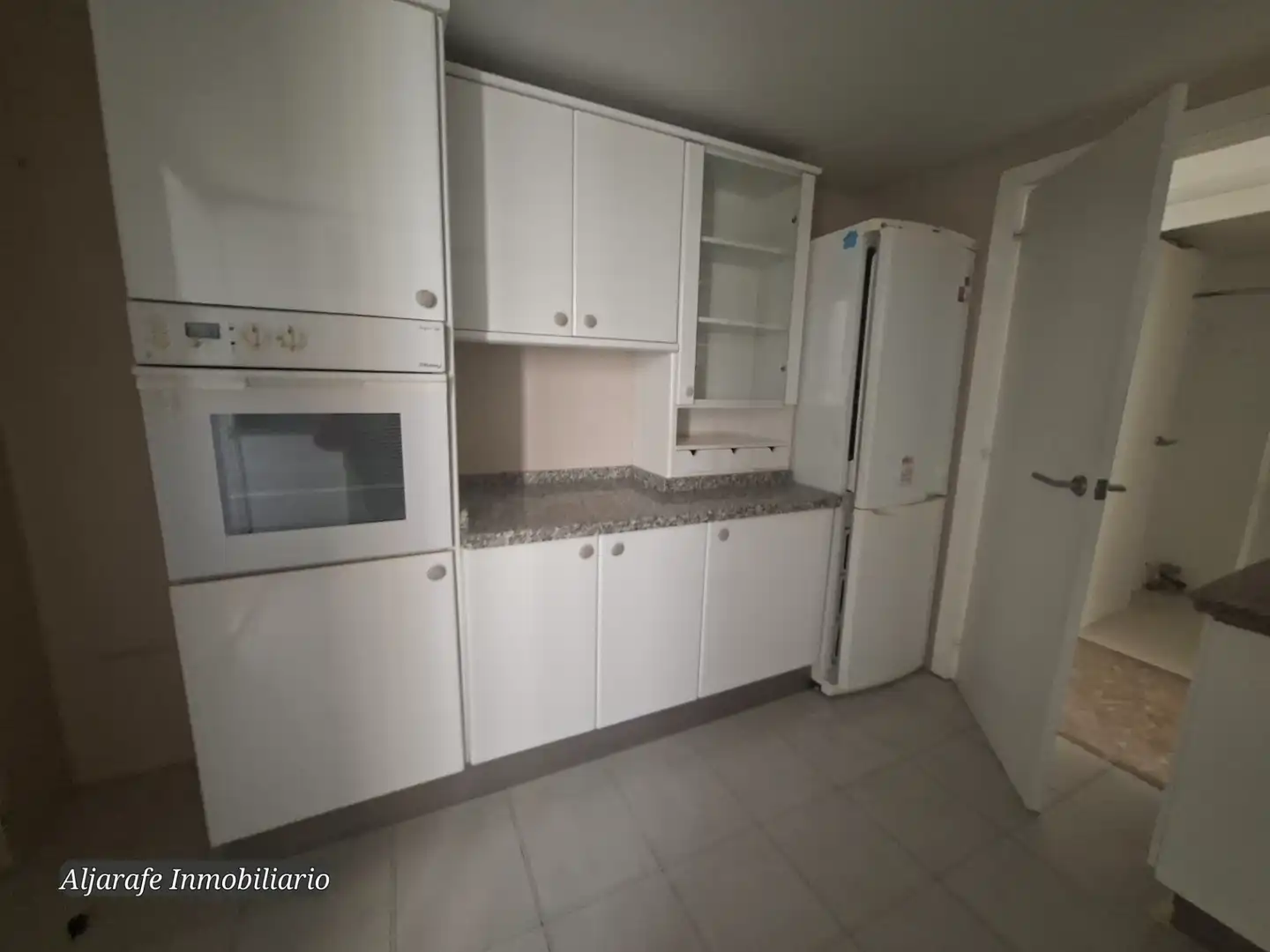 Kitchen of Flat for sale in Sevilla  with Air Conditioner, Heating and Private garden