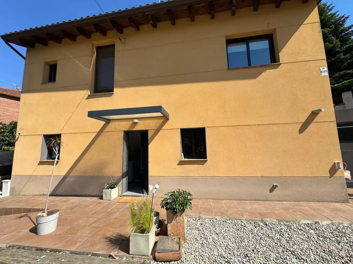 Vista exterior de Casa o xalet en venda en Vallgorguina amb Aire condicionat, Calefacció i Traster