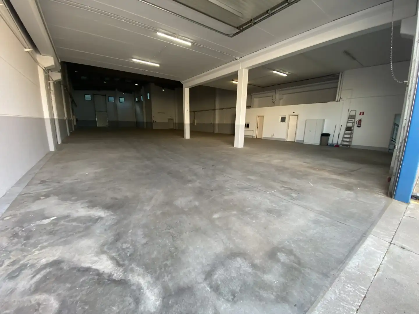 Nau industrial en venda en Campllong