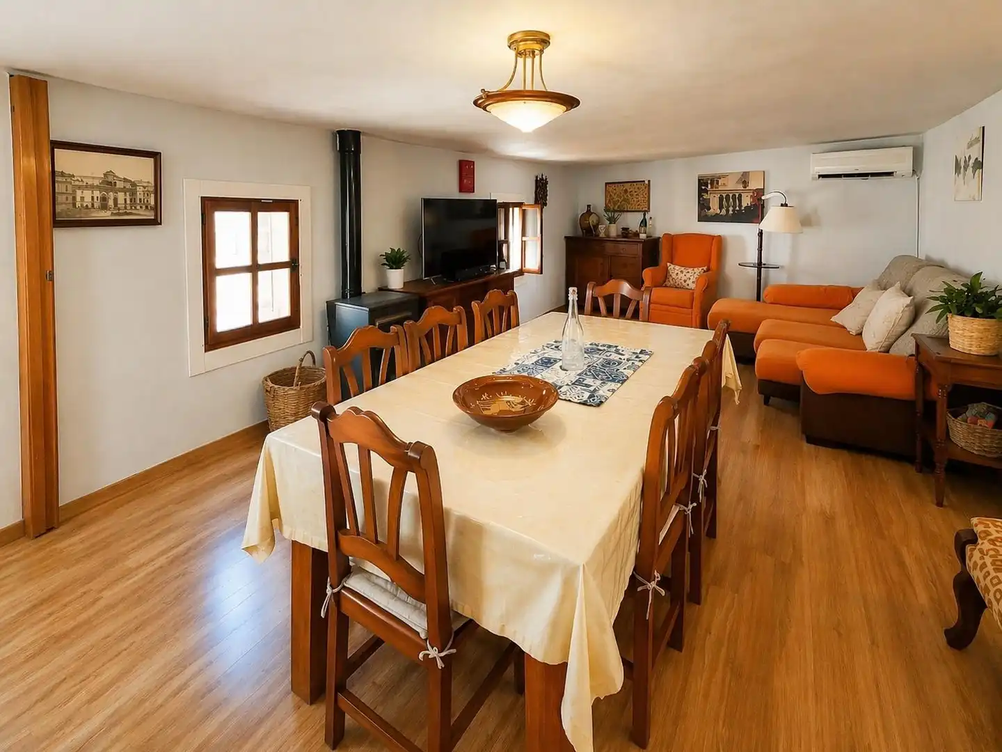 Comedor de Casa adosada en venta en Búger con Aire acondicionado, Terraza y Amueblado