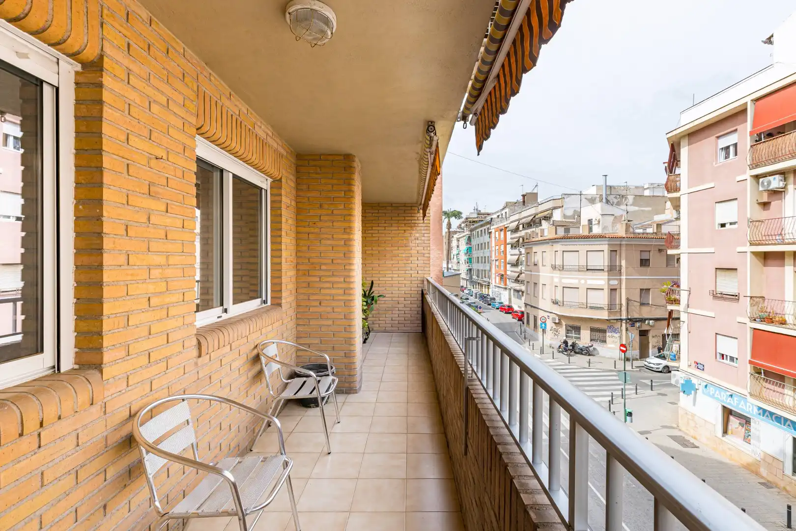 Balcony of Flat for sale in Sur