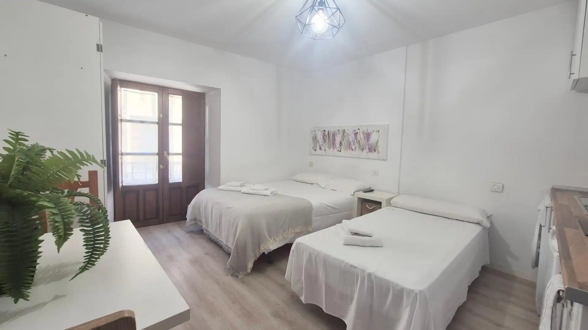 Habitación de Estudio de alquiler en Salamanca con Calefacción, Amueblado y Balcón