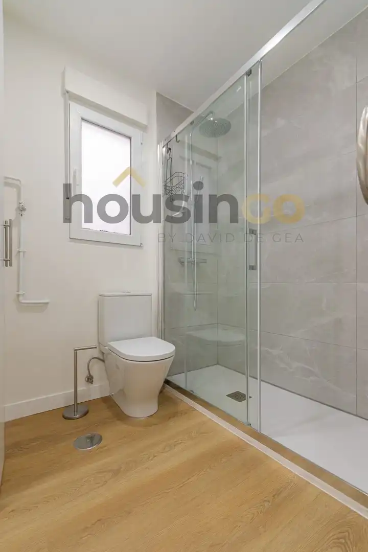 Bathroom of Flat for rent in Chamberí