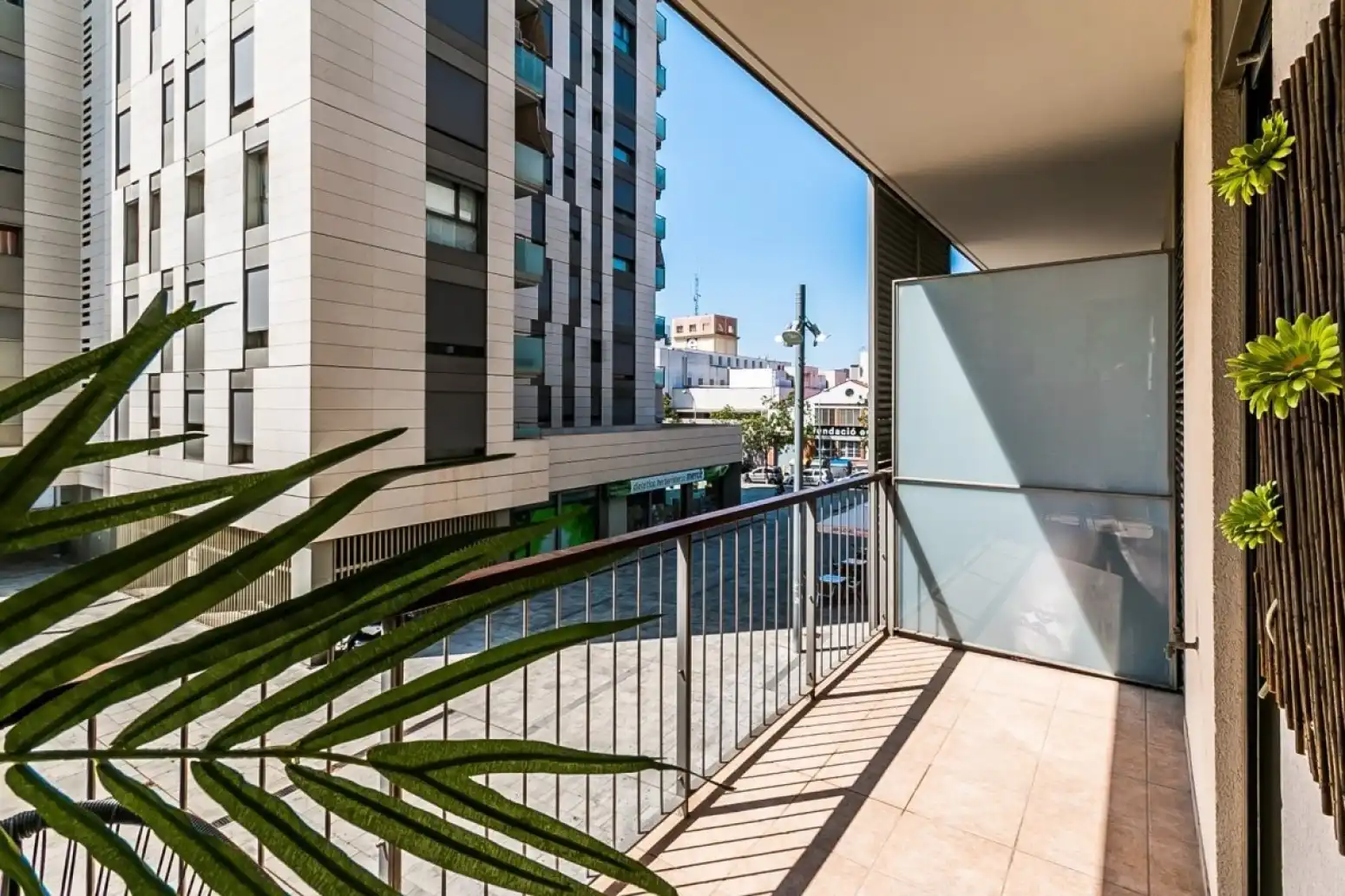 Terrasse von Wohnung zum Verkauf in Terrassa mit Klimaanlage, Heizung und Parkett