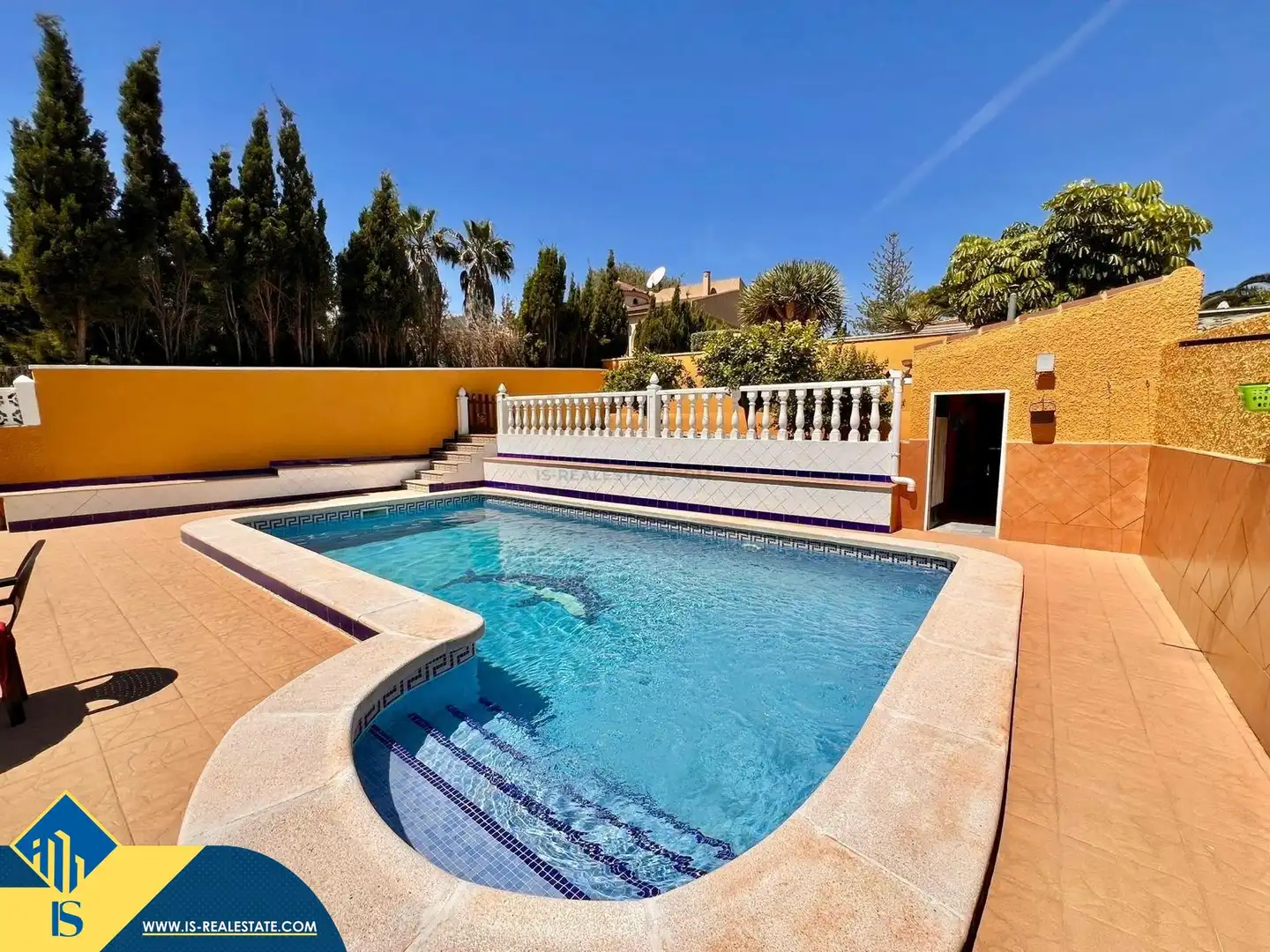 Chalet con jardín en venta en Los Balcones - Los Altos, imagen 2