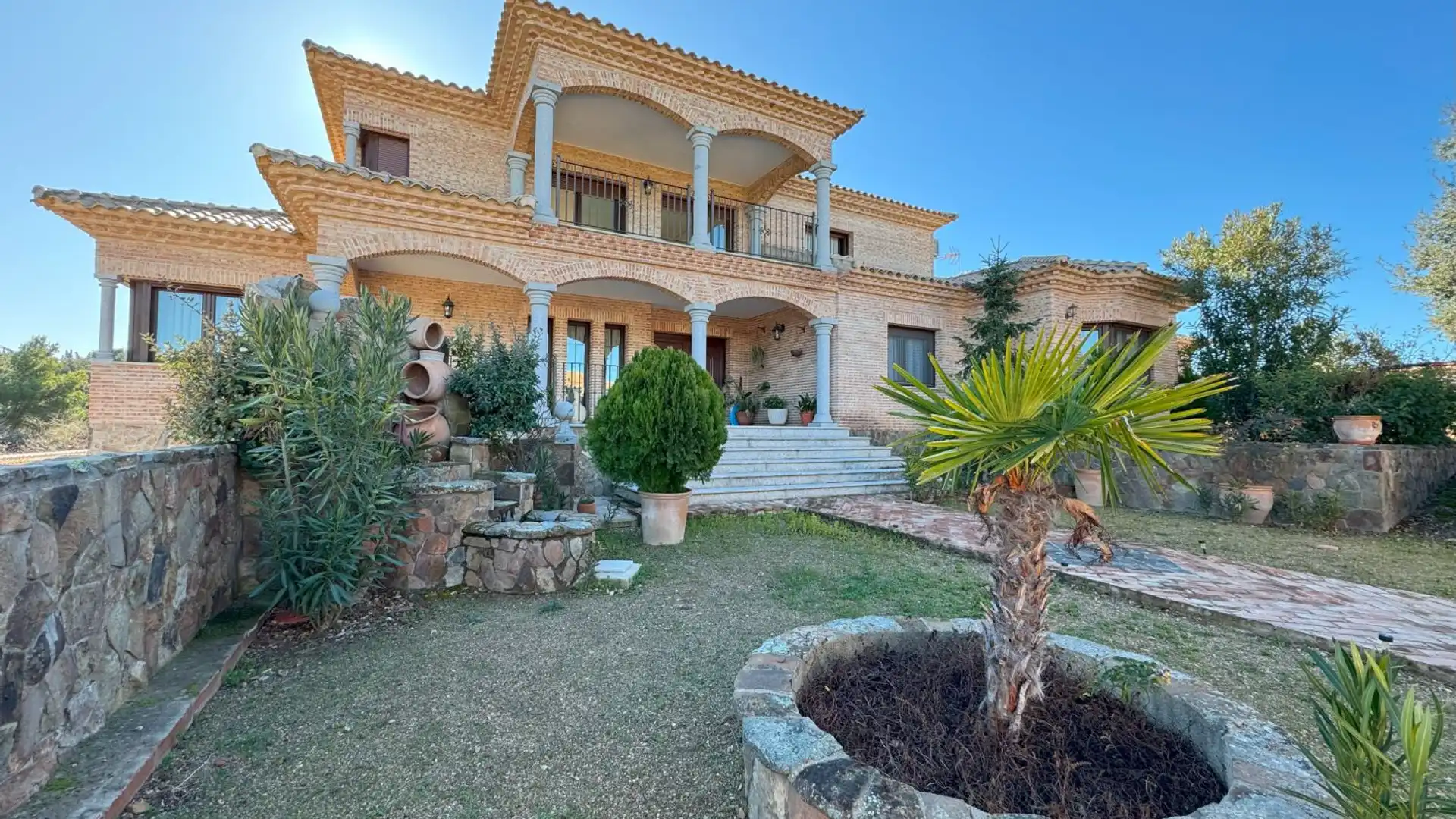 Vista exterior de Casa o chalet en venta en  Toledo Capital con Aire acondicionado y Calefacción