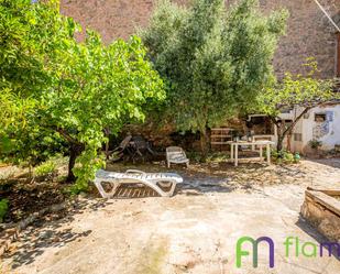 Jardí de Finca rústica en venda en Santa Coloma de Gramenet amb Jardí privat i Terrassa