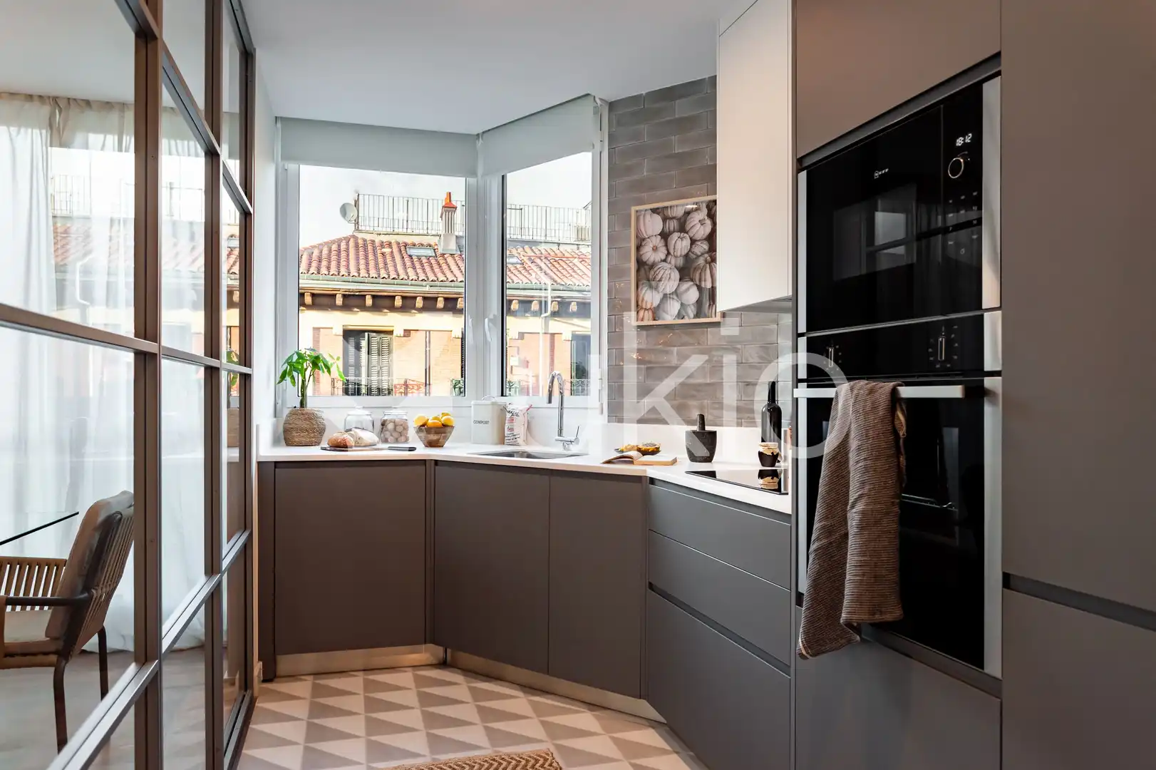 Cocina de Apartamento de alquiler en Madrid con Calefacción, Terraza y Amueblado