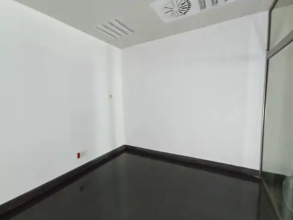 Local comercial en venda a Carrer Tres d'Abril 30, imagen 6