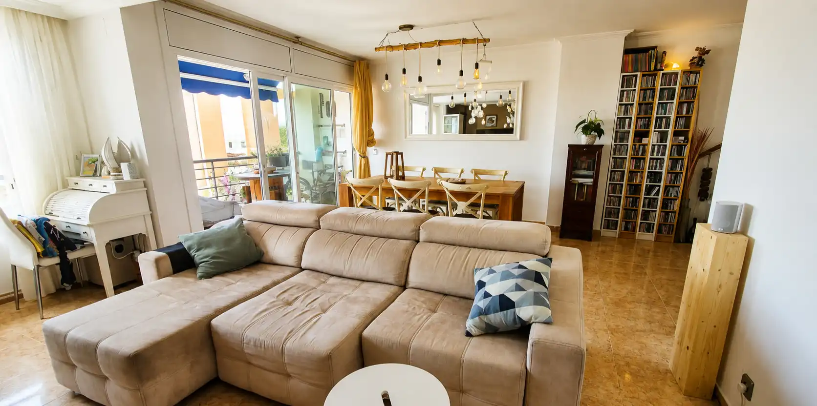 Sala d'estar de Dúplex en venda en Malgrat de Mar amb Aire condicionat, Terrassa i Moblat