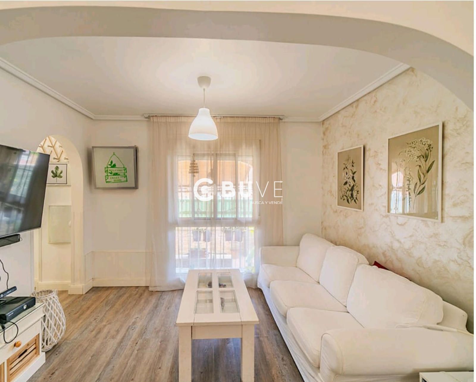 Sala d'estar de Casa o xalet en venda en Santa Pola amb Terrassa, Piscina i Piscina comunitària