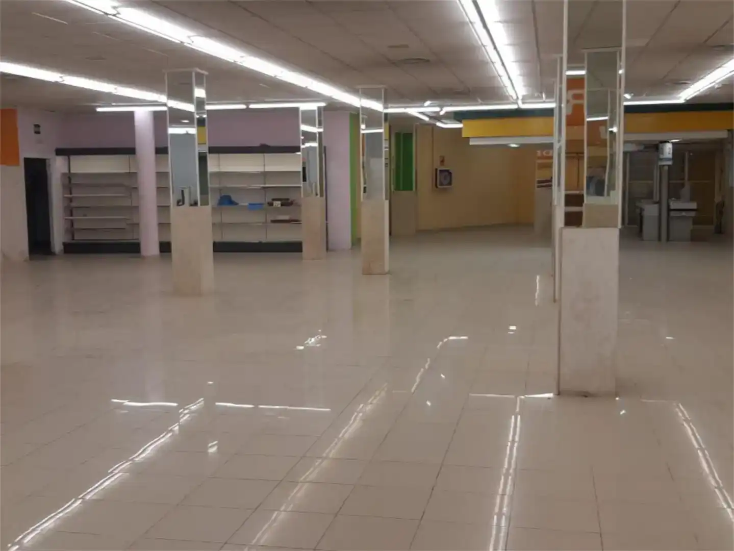 Commercial properties for rent in Bocairent  with Air Conditioner