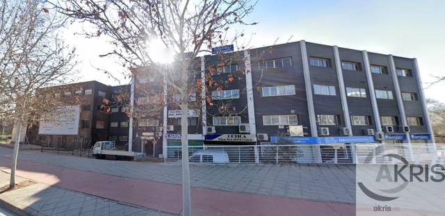 Local comercial en Venta en De La Peraleda en Los Cigarrales-La Bastida