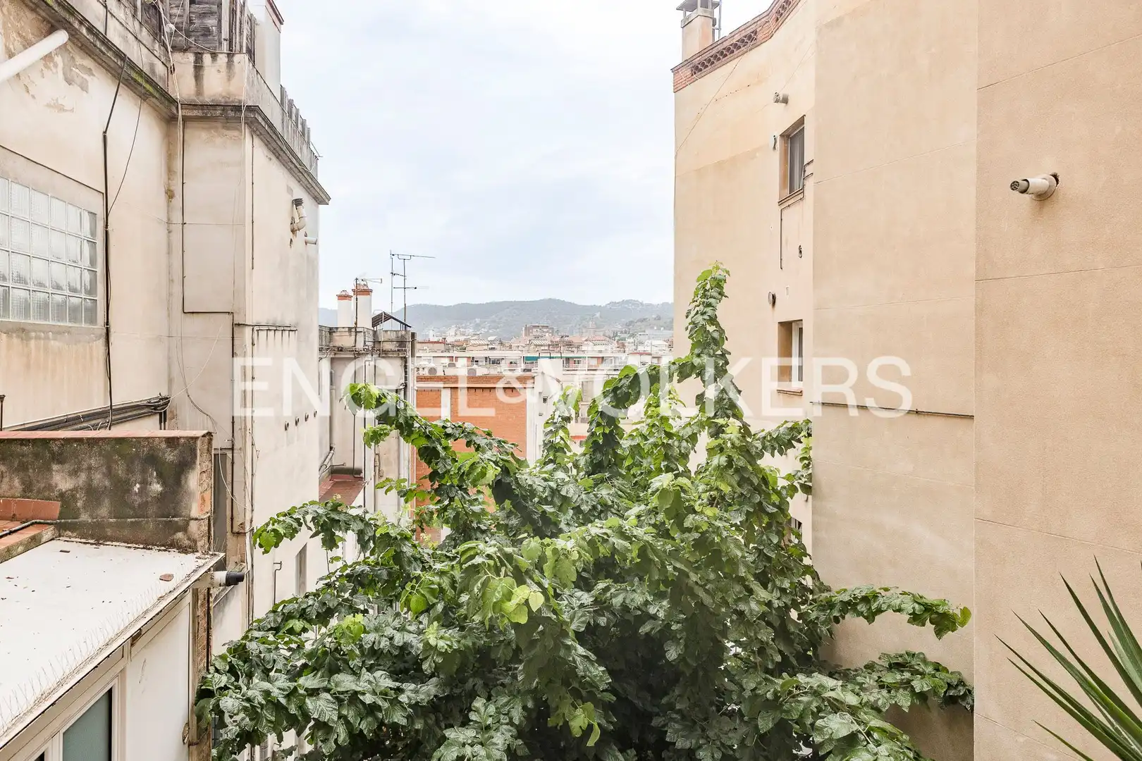 Vista exterior de Piso en venta en Sarrià - Sant Gervasi