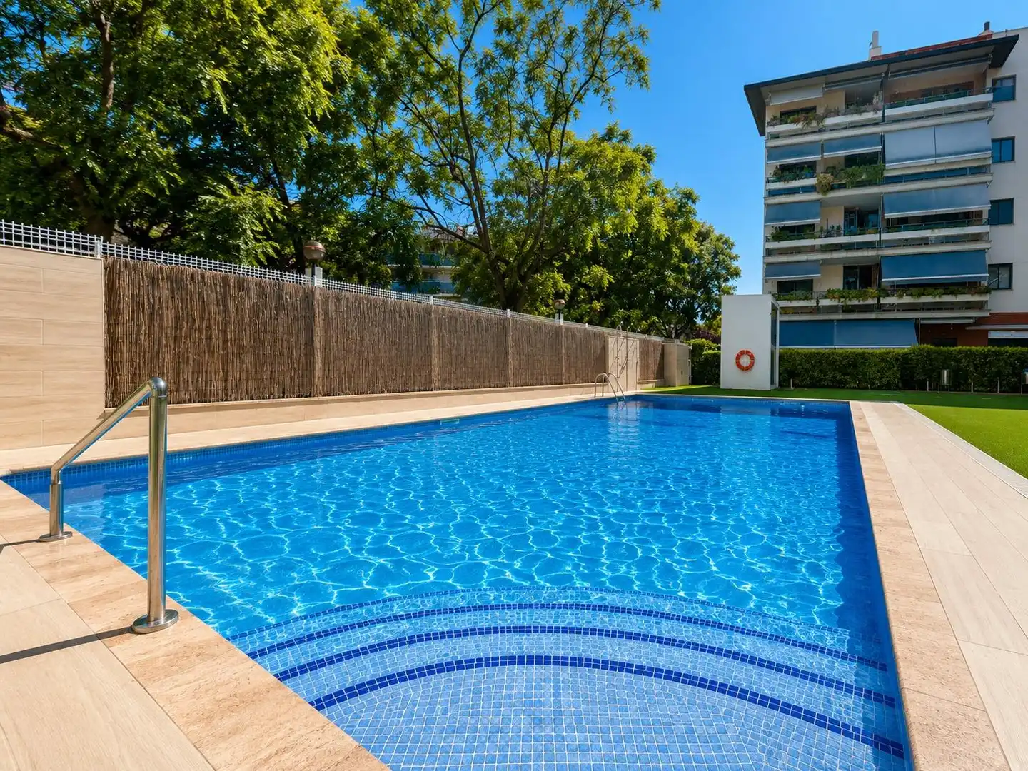 Piscina de Pis en venda en Cambrils amb Aire condicionat, Calefacció i Terrassa