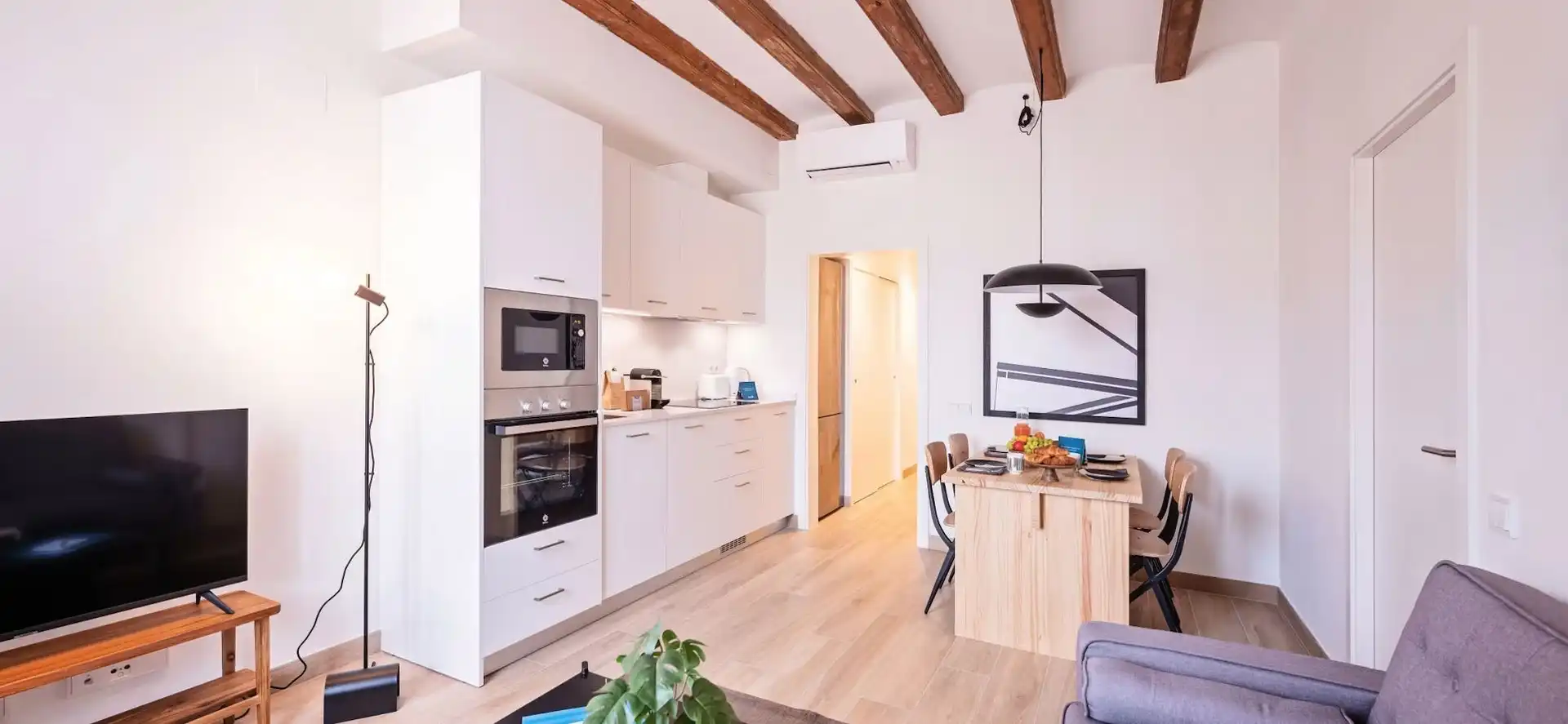 Küche von Wohnung zur Miete in Barcelona mit Klimaanlage, Heizung und Möbliert