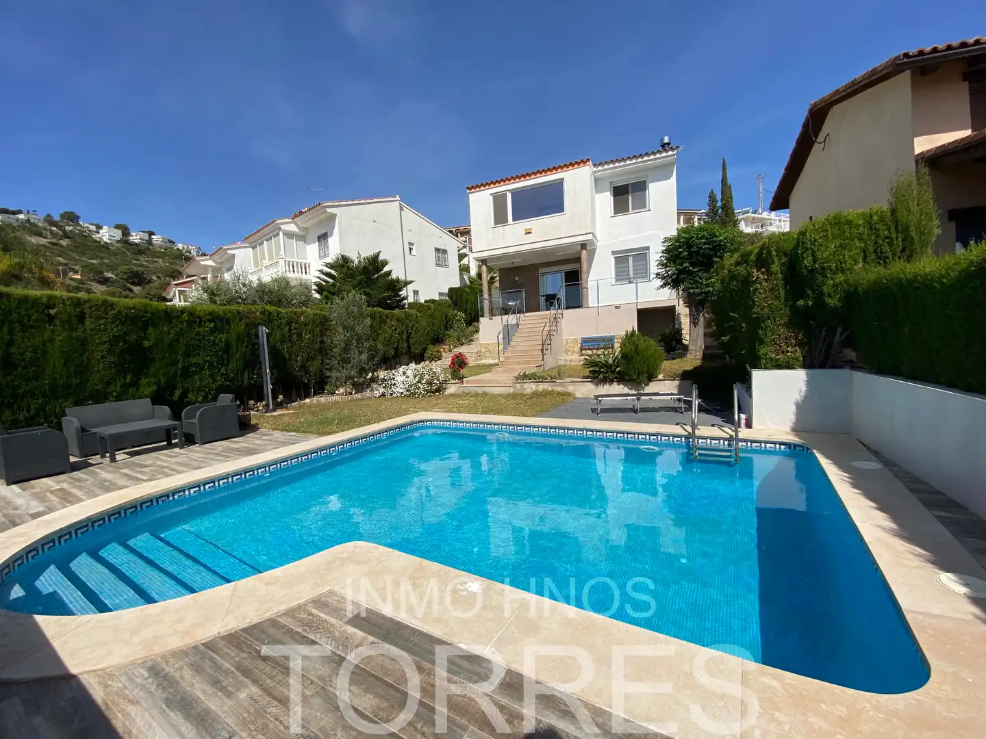 Villa mit Terrasse zum Verkauf in Avinguda d'Hongria
