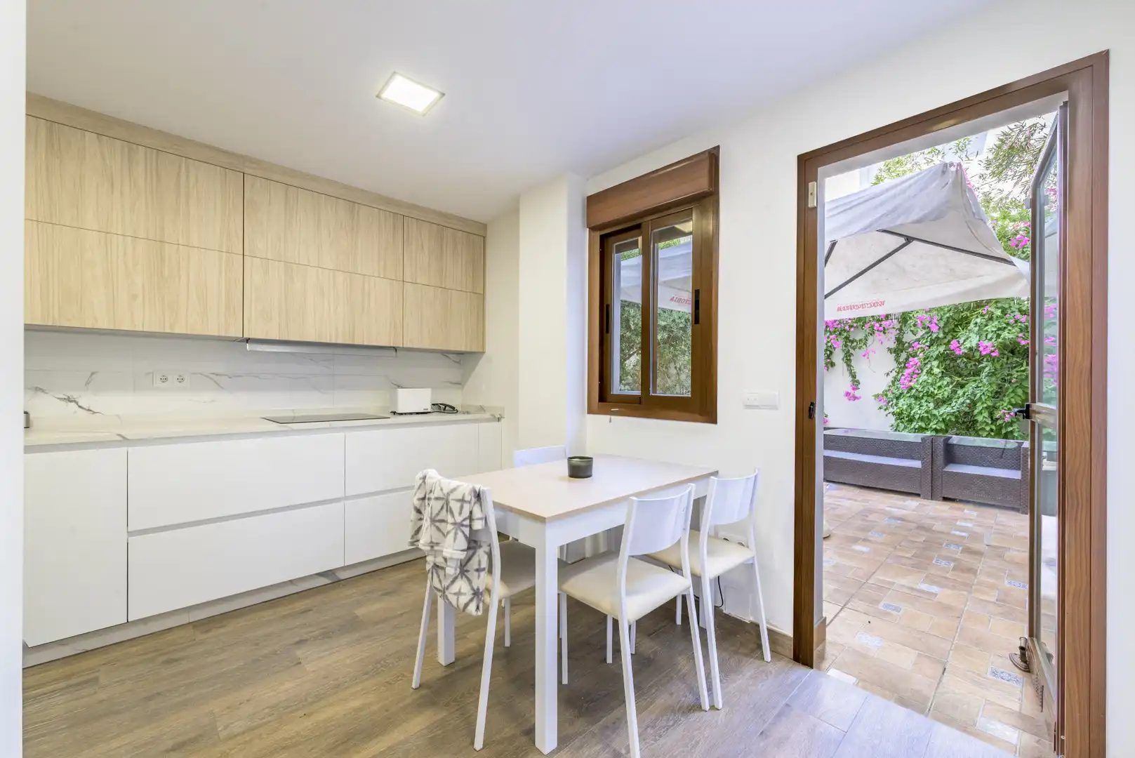 Cuina de Planta baixa en venda en Mijas amb Aire condicionat, Jardí privat i Terrassa