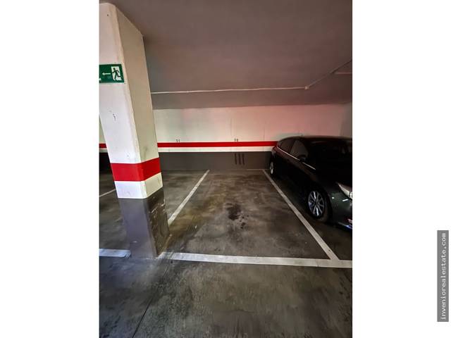 Garaje en Alquiler en Parque Sensal