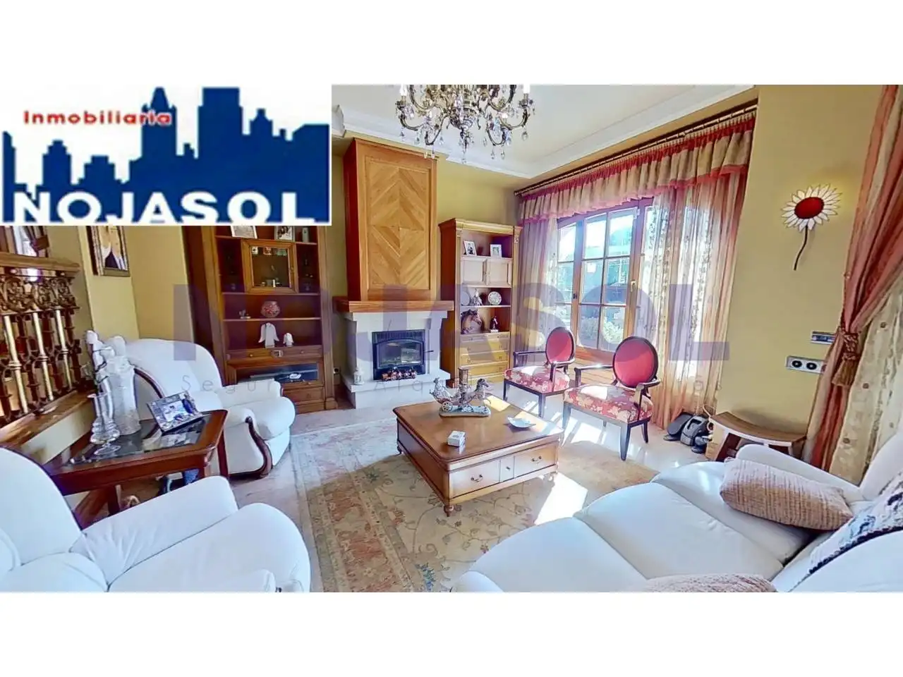 Sala de estar de Casa o chalet en venta en Noja con Aire acondicionado, Calefacción y Jardín privado