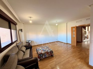 Flat with lift for sale in Travesia Victor Aceituno