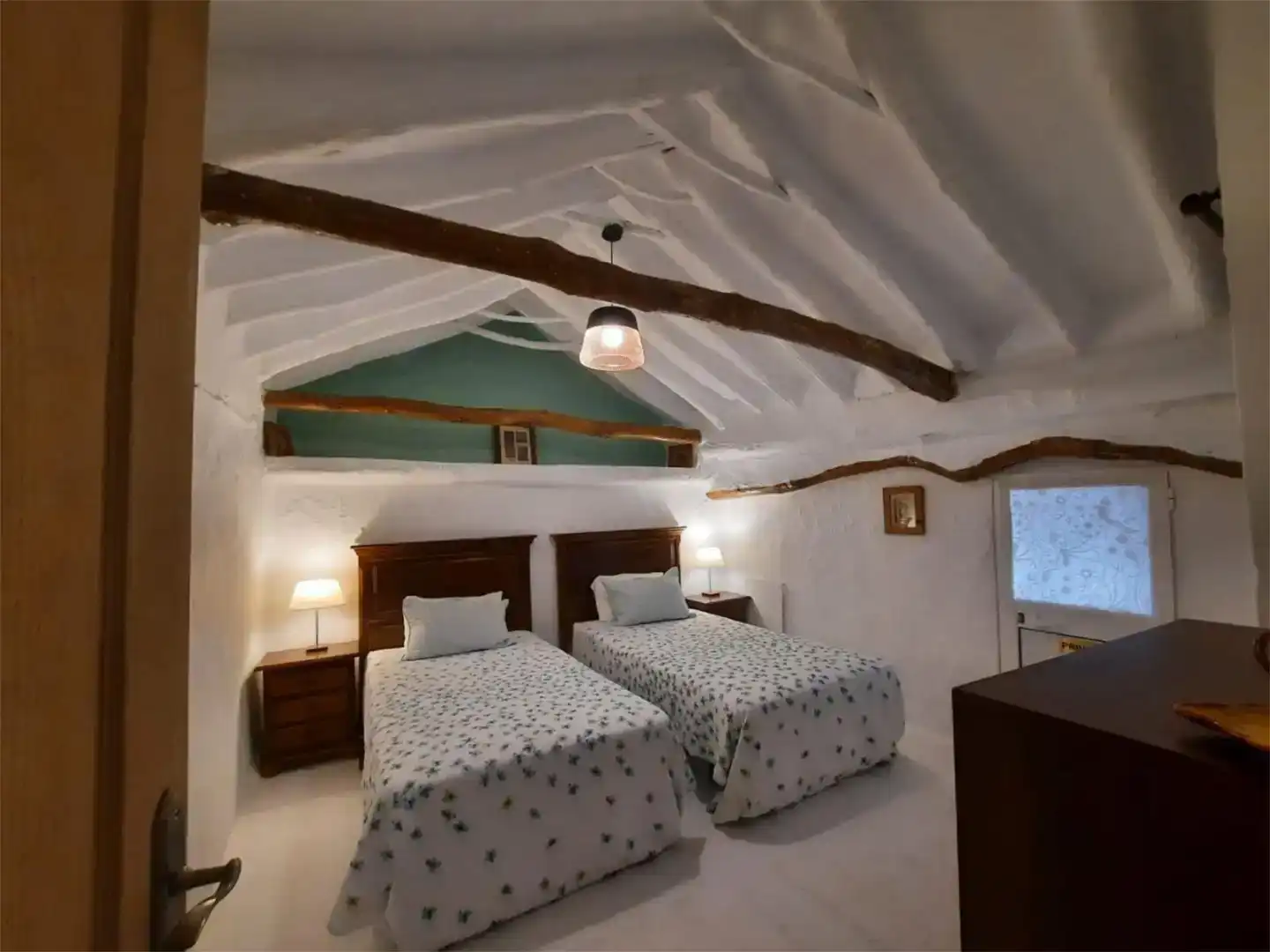 Dormitori de Finca rústica en venda en Iznájar amb Aire condicionat, Piscina i Balcó