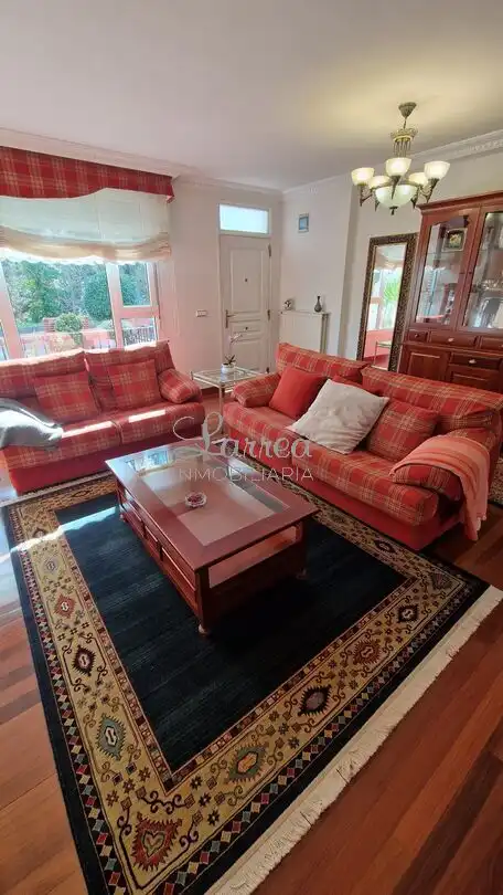 Wohnzimmer von Einfamilien-Reihenhaus zum Verkauf in Igorre mit Heizung, Privatgarten und Terrasse