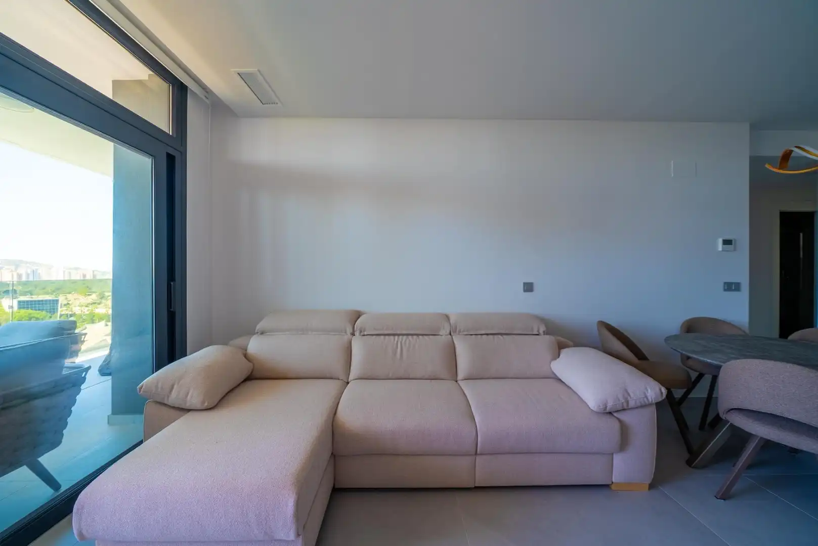 Apartamento con piscina en venta en Calle Calle Presidente Adolfo Suárez, 14, imagen 5
