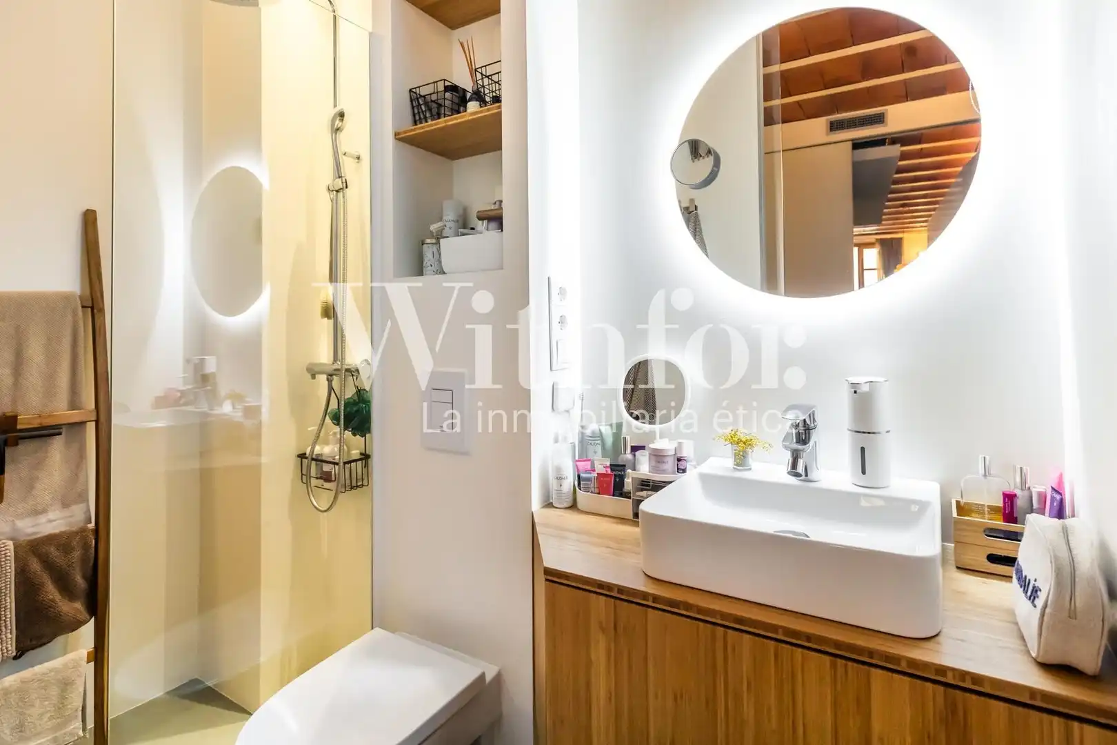Baño de Piso en venta en Barcelona con Aire acondicionado, Calefacción y Amueblado