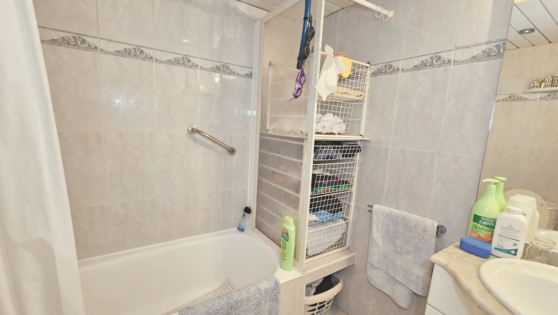 Badezimmer von Wohnungen zum Verkauf in  Palma de Mallorca mit Klimaanlage, Heizung und Möbliert