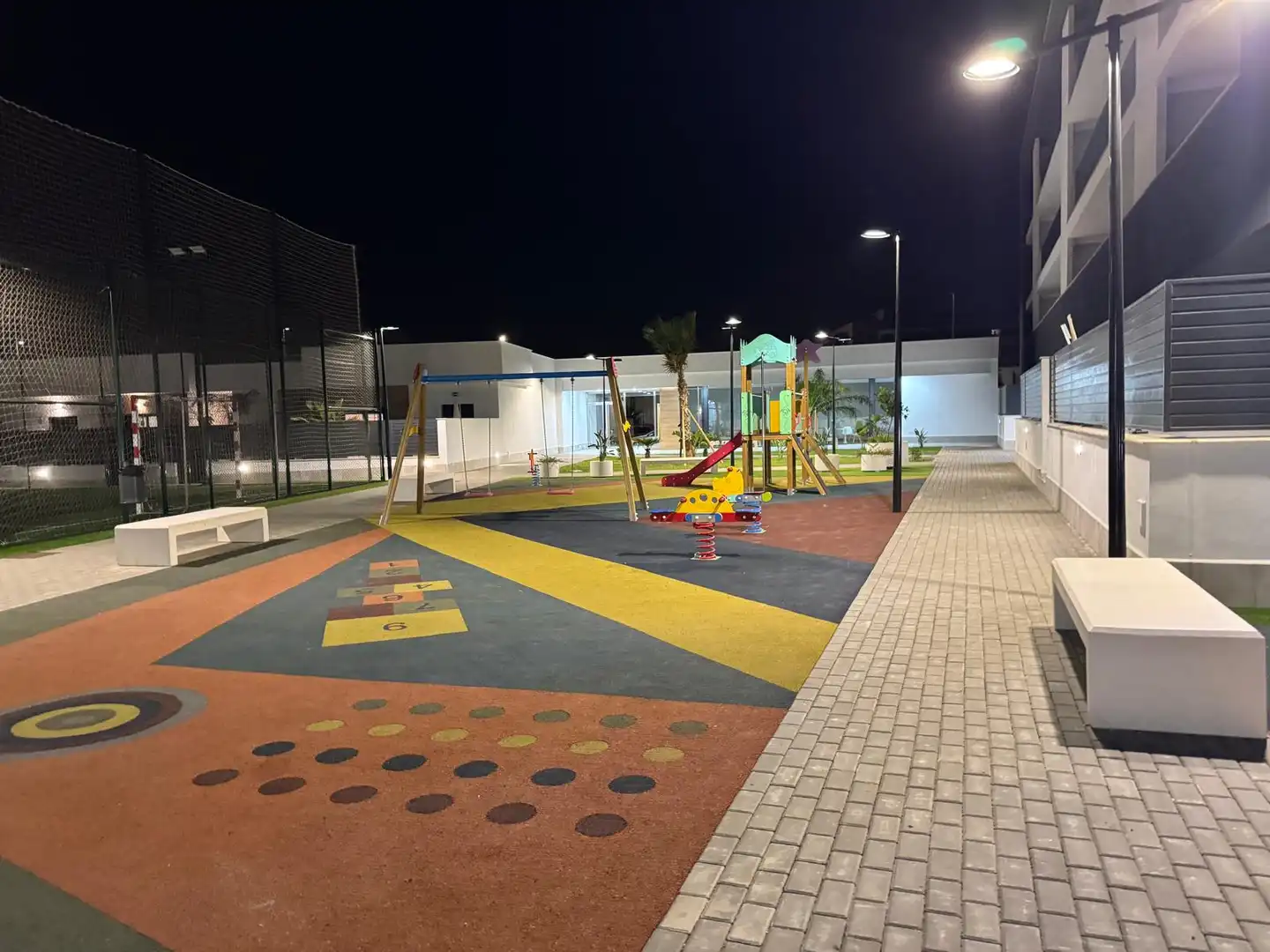 Pis amb piscina de lloguer a Calle Luis Buñuel, imagen 12