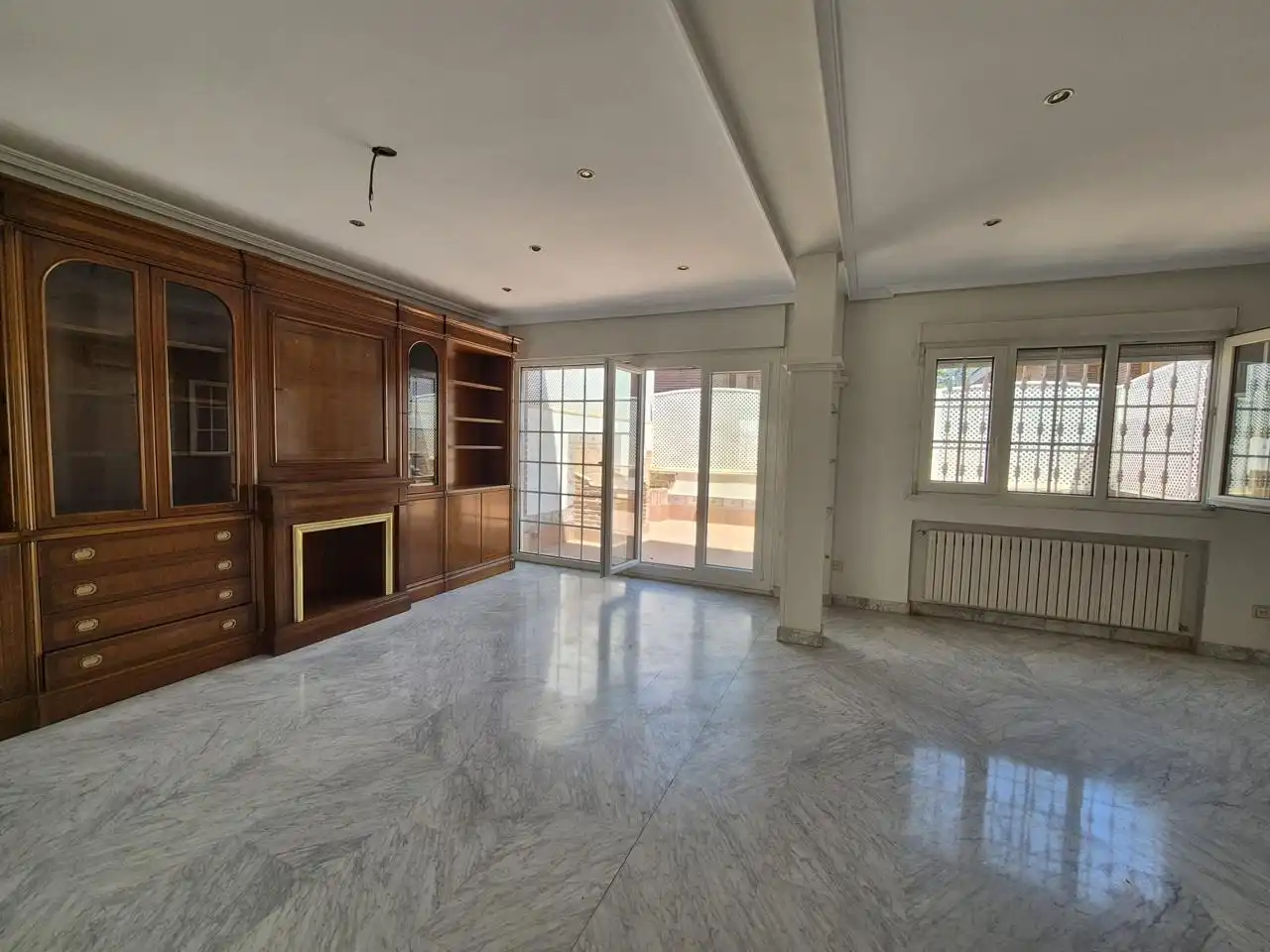 Sala d'estar de Casa adosada de lloguer en Madrid amb Aire condicionat, Calefacció i Jardí privat