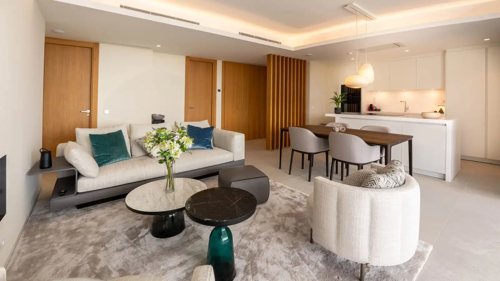 Wohnzimmer von Wohnung zum Verkauf in Benahavís mit Terrasse, Abstellraum und Möbliert