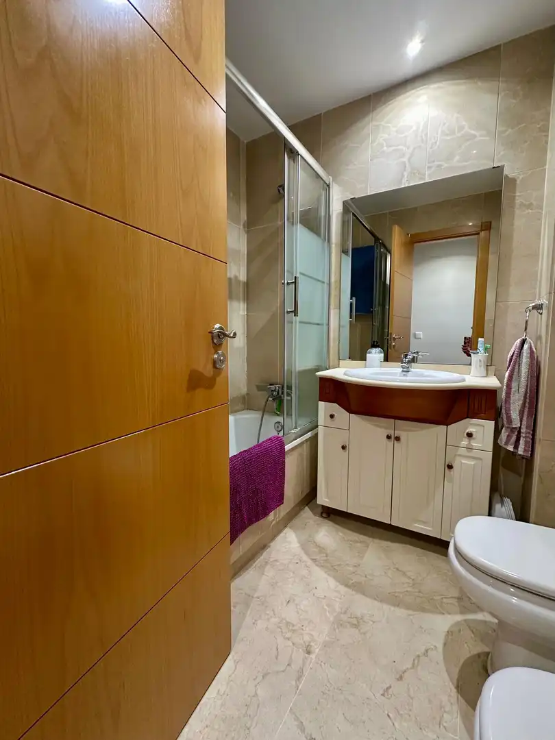 Badezimmer von Wohnungen zum Verkauf in Benalmádena mit Klimaanlage, Heizung und Terrasse