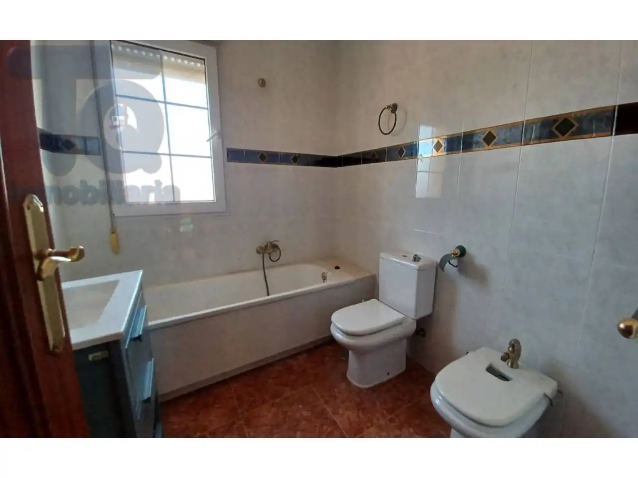 Bany de Casa o xalet en venda en Dúrcal amb Calefacció, Jardí privat i Terrassa