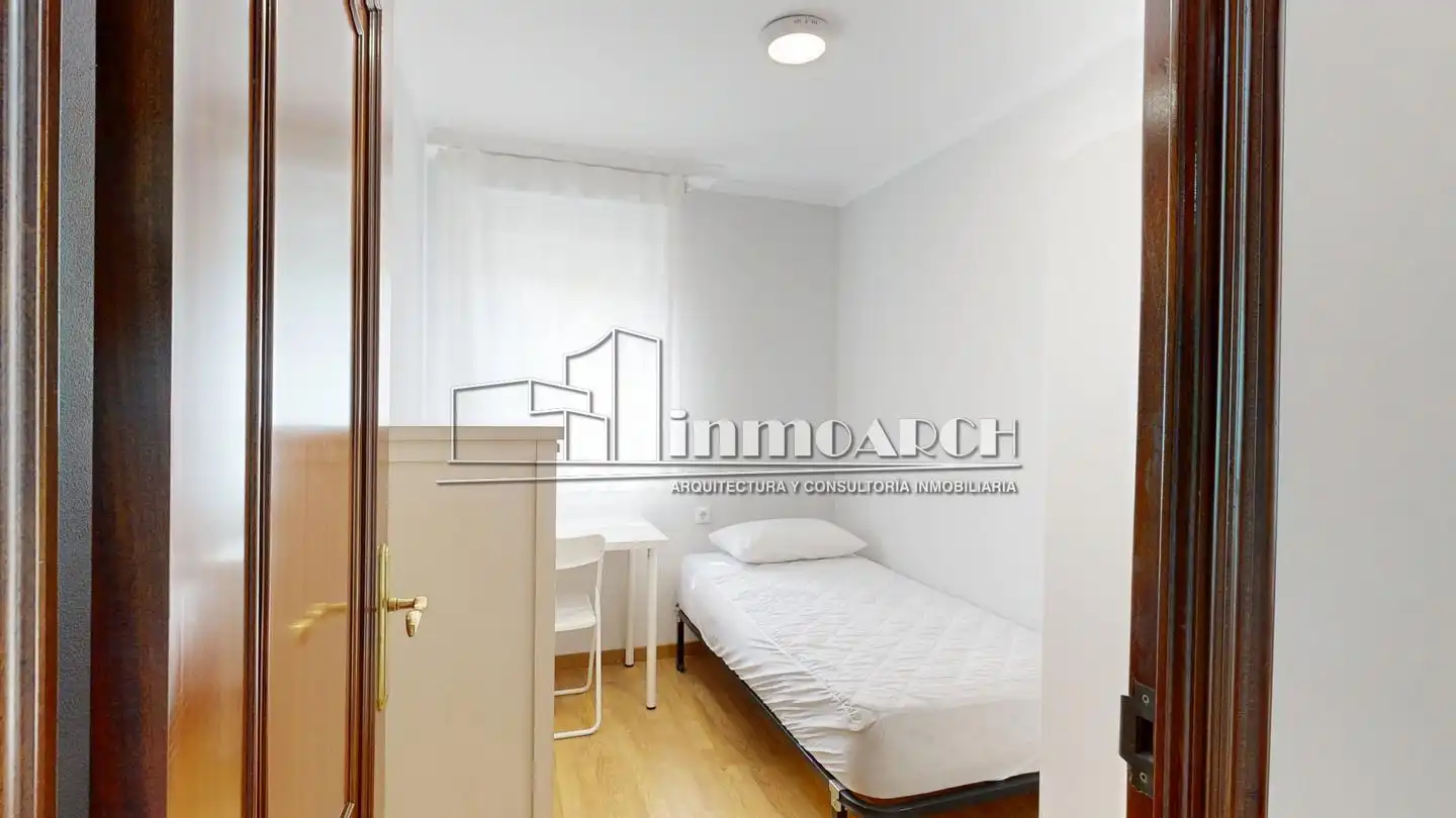 Habitación de Piso de alquiler en A Coruña Capital  con Amueblado