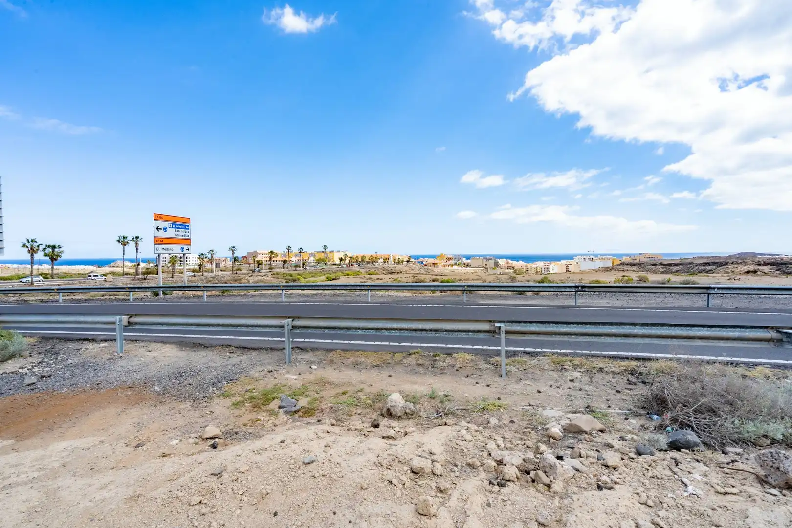 Vista exterior de Terreno en venta en Granadilla de Abona