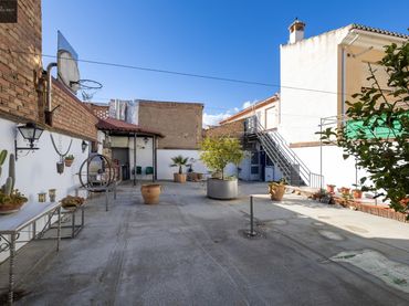 Casa con balcone in vendita a Calle BELEN (BE)