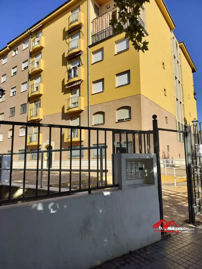 Exterior view of Flat for sale in Córdoba  with Air Conditioner and Balcony